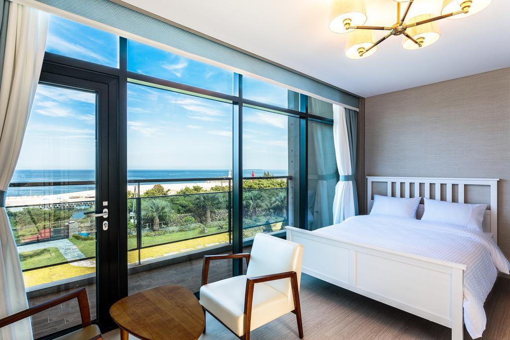 Cobeach Familiar Pension Seogwipo Ngoại thất bức ảnh